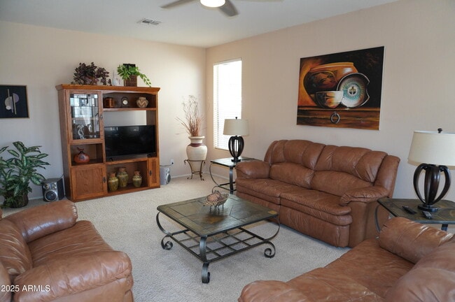 1821 W Glenhaven Dr