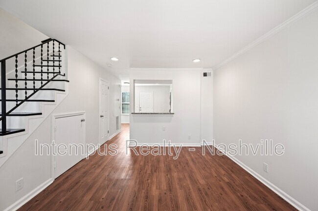 Photo - 1300 Aline Ave