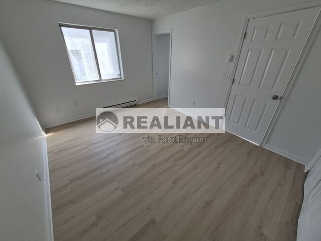 Photo - 922 Highland Ave Unit 27