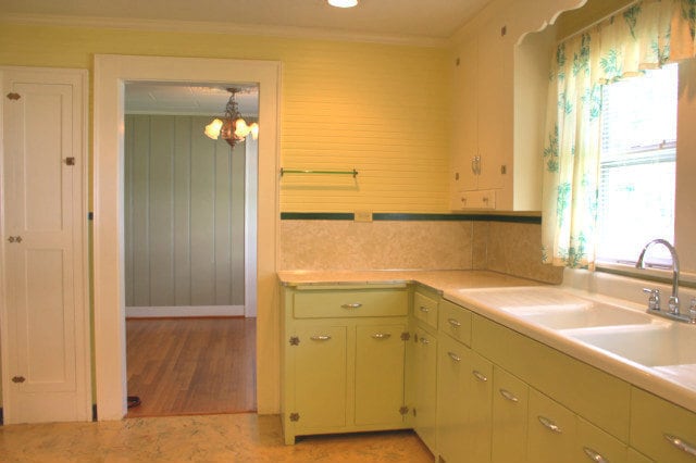 Photo - 2 Bedroom Cottage Plan Available Mid-August