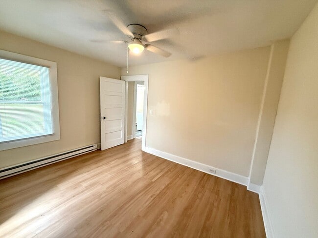 1011 Progress St NE