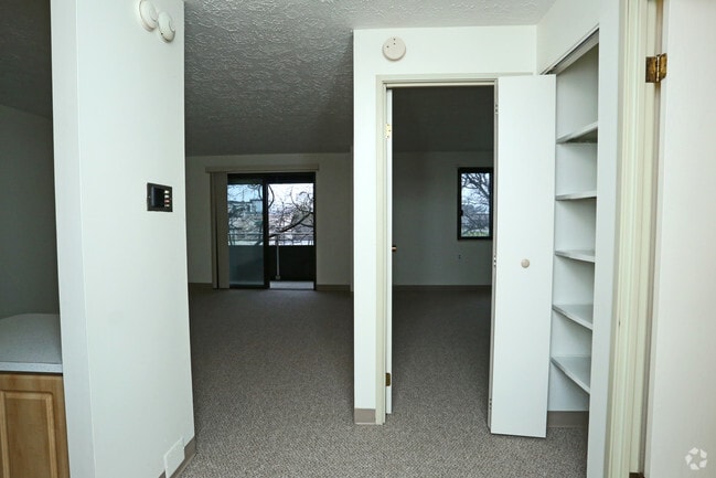 1 Bedroom - Entry - Wayne Tower Senior Apartments