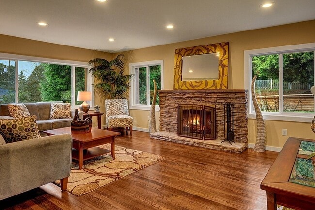 Photo - 9827 8th Ave NE