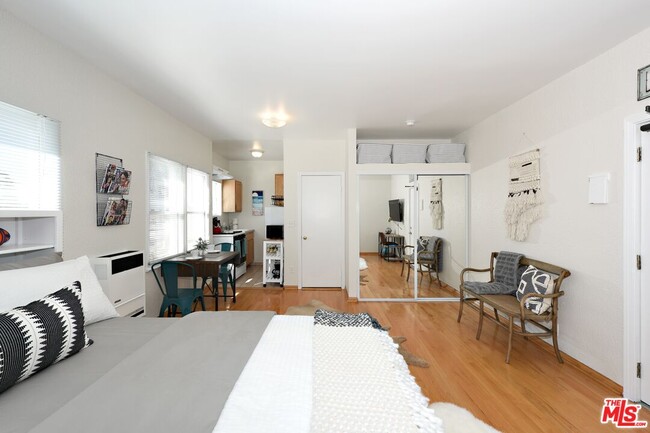 Photo - 26 Breeze Ave Unidad 17