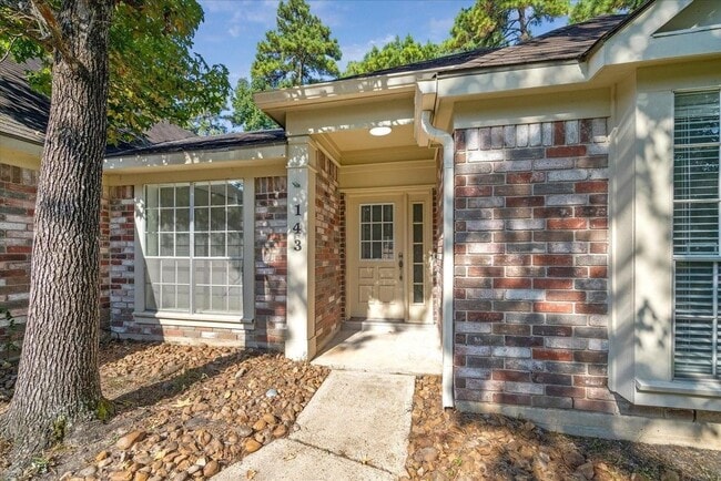 Photo - 143 W Village Knoll Cir