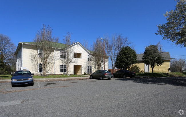 Cleveland Ridge Apartments For Rent in Durham, NC