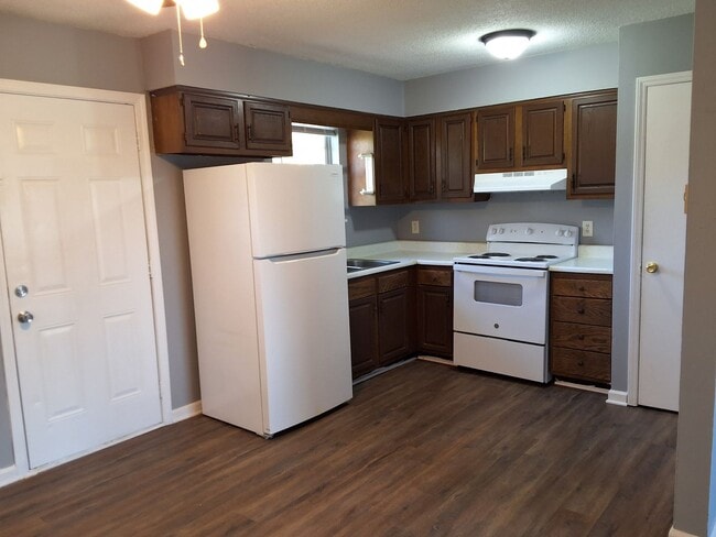 Photo - 310 Diecks Dr