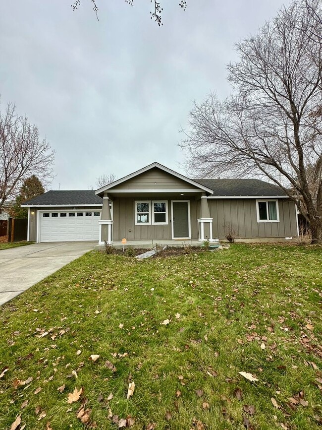 Photo - 3332 SW Metolius Meadow Ct