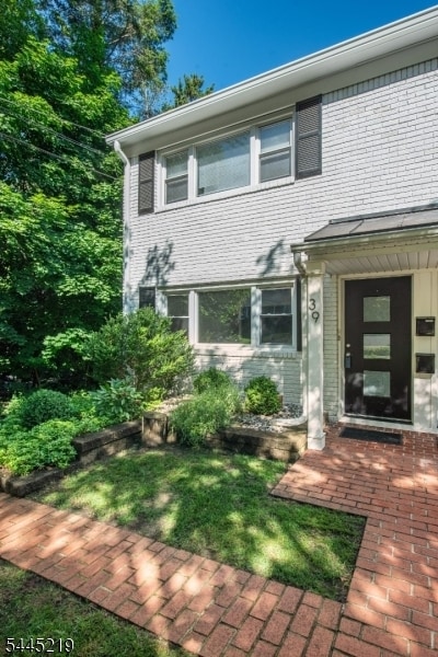 39 Park Terrace N