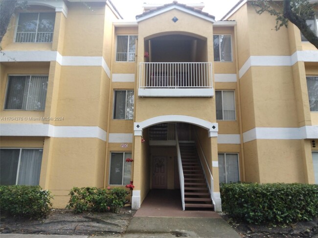 Photo - 2331 NW 33rd St Condominio Unidad 315