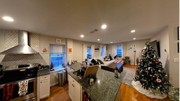 Photo - 416 Medford St Unidad C4