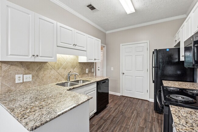 Steeple Crest Apartment Homes
