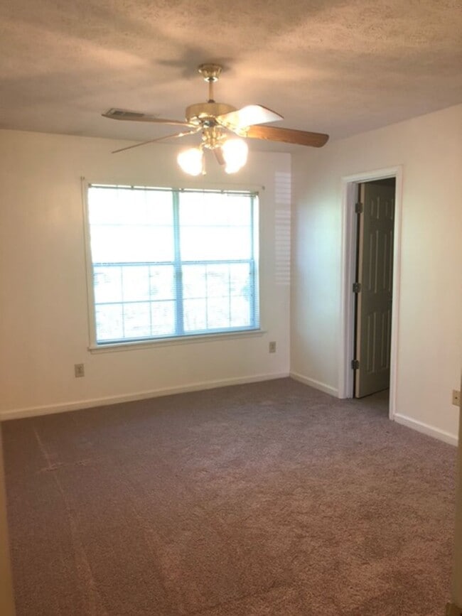 Photo - Duplex Available Fall 2026!