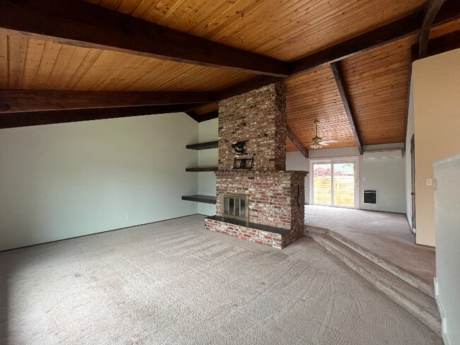 Photo - 104 Alturas Dr