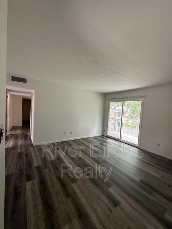 Photo - 525 W Cook St