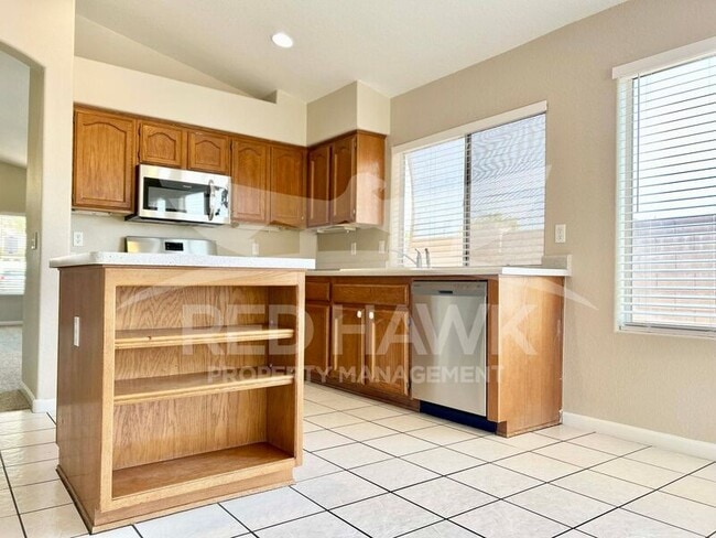 Photo - 437 W San Angelo St