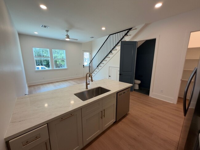 7229 Zimpel St Unit 1101 Pine Apt B