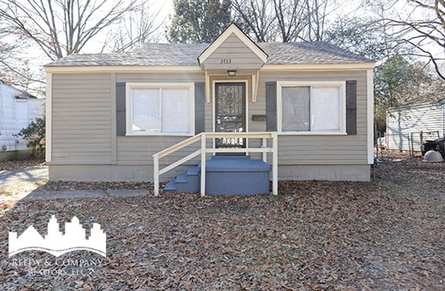 Building Photo - 3733 Miami Ave