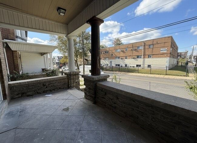 Building Photo - 4917 N 13th St Unit 1