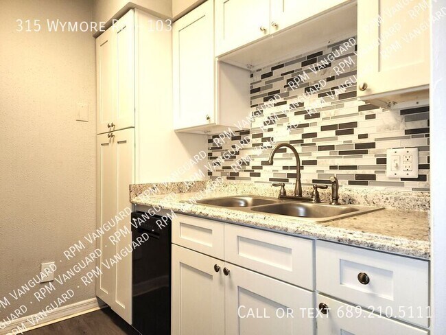 Photo - 315 Wymore Rd
