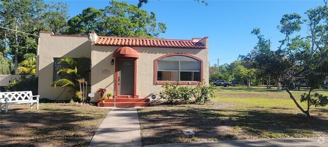 Building Photo - 132 Arlington Ave W Rental