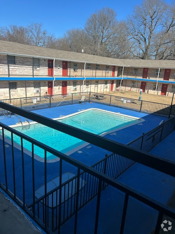 Building Photo - 3215 Clarksville St Unit 218 Rental