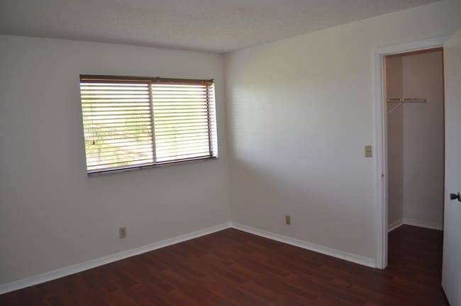 Photo - 3450 Pinewalk Dr N Unit 438