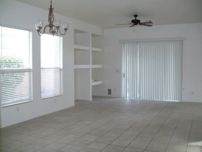 Photo - 112 Woolman Rink Ave