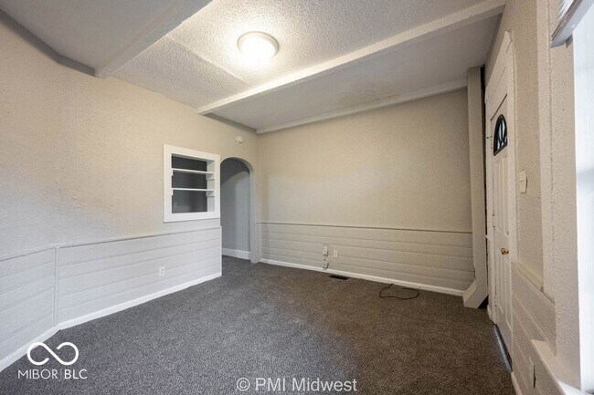 Photo - 240 N Beville Ave