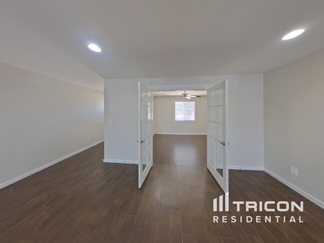 Photo - 3321 E Anderson Dr