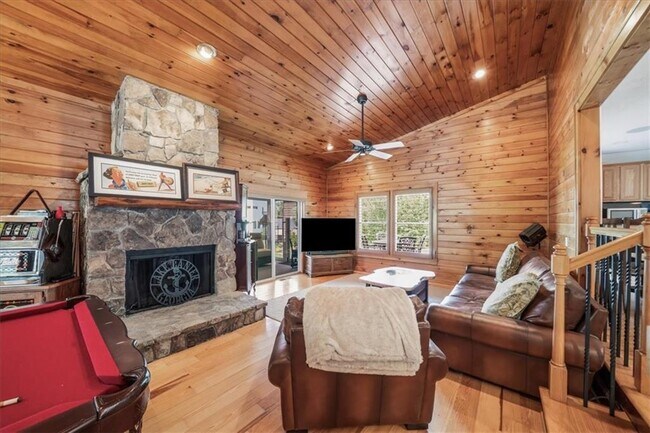 Photo - 6340 Reives Rd