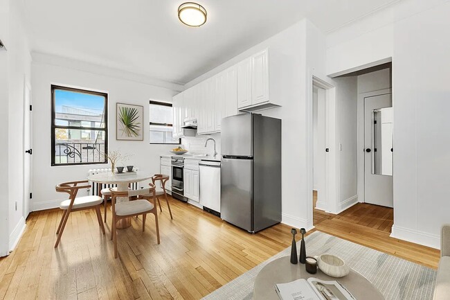 Photo - 76-78 Carmine Street Unit 6