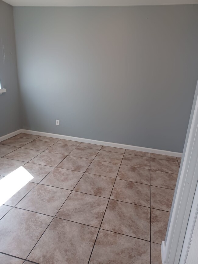 Photo - 2520 Telegraph Rd Unit 2520 - B
