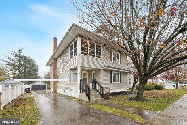 Building Photo - 407 N Broadway