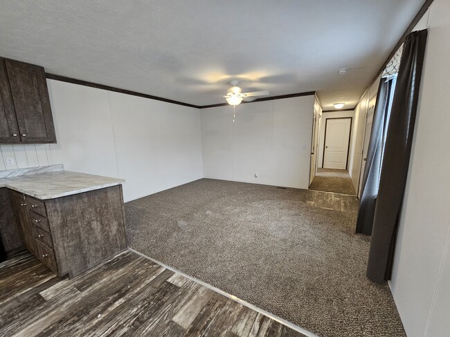Photo - 46000 Geddes Rd