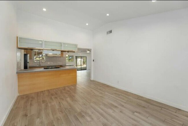 Photo - 4904 Enchanted Ln