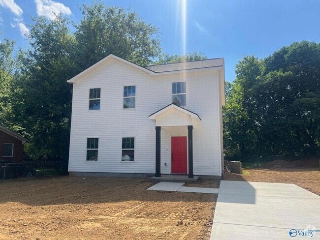 Building Photo - 1711 Golf Club Ln NW Rental