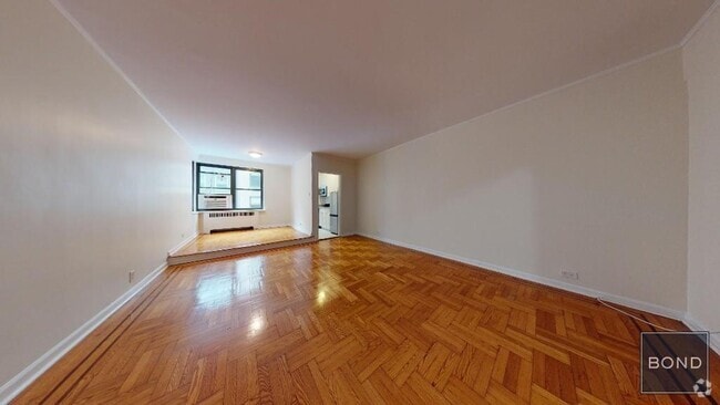 Building Photo - 124 E 24th St Unit 4F Rental