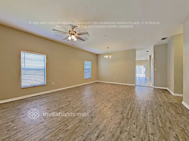 4992 Outlook Dr