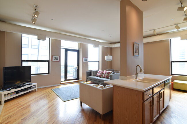 Photo - 910 S Michigan Ave Condo Unit 1015