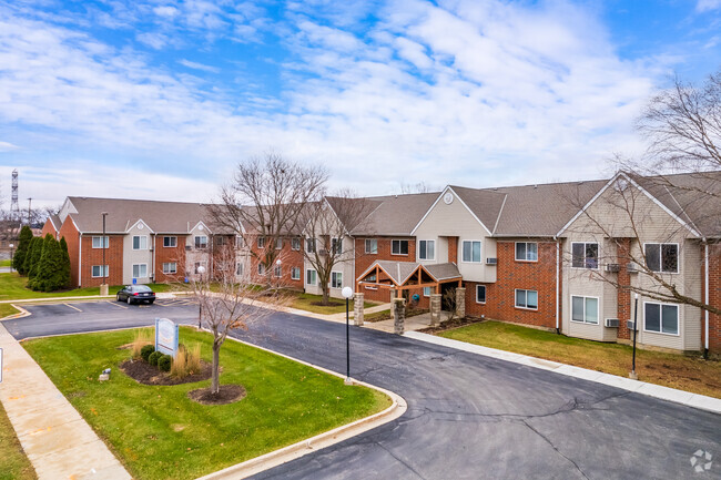 Courtyard Senior Apartment Homes - 55+ - Courtyard Senior Apartment Homes - 55+ Unit 202