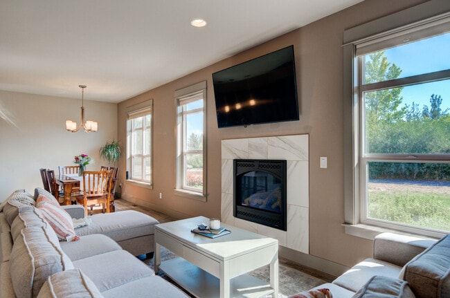 Photo - 2338 Gallatin Green Blvd Apartment Unit ID1292382P
