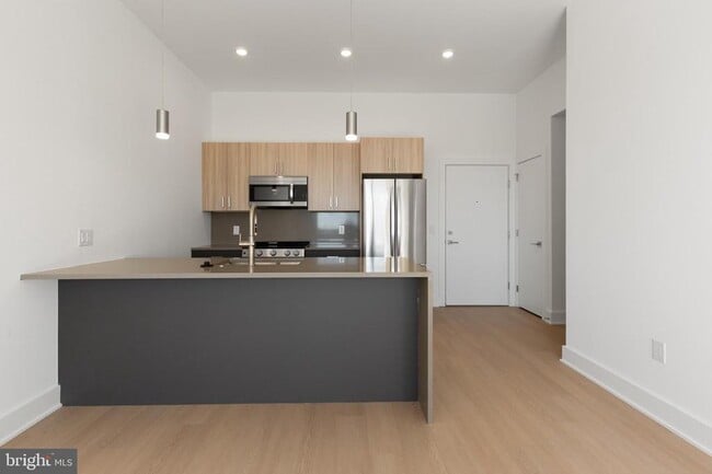 Photo - 1731 Tilghman St Unit 303