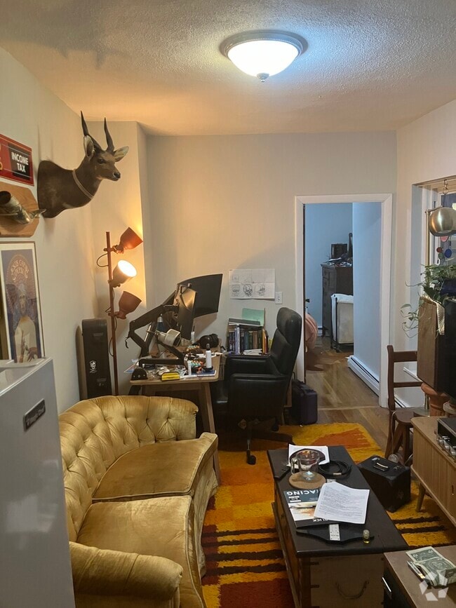 Building Photo - 35 Calumet St Unit 6 Rental