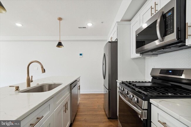 Photo - 673 N Preston St Unit 4