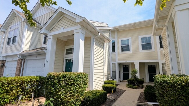 Building Photo - 937 Huntington Dr Rental