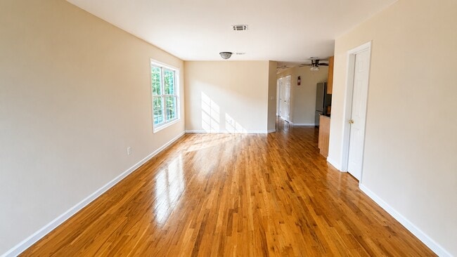 Building Photo - 226 Bond St Unit APT 1