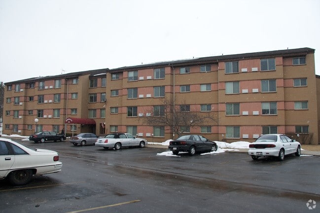 Photo - Ridgewood Apartments