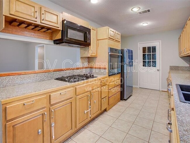 Photo - 2103 Goodwin Dr