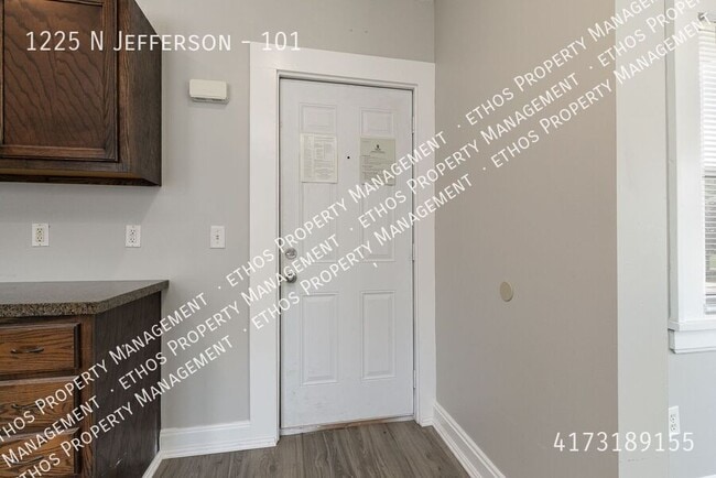 Photo - 1225 N Jefferson Ave Unit 101